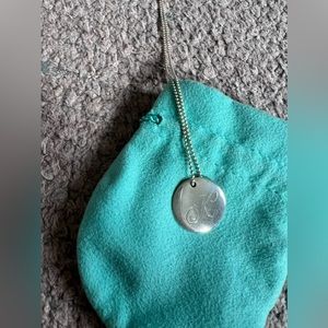 Tiffany Notes alphabet disc charm pendant (K)